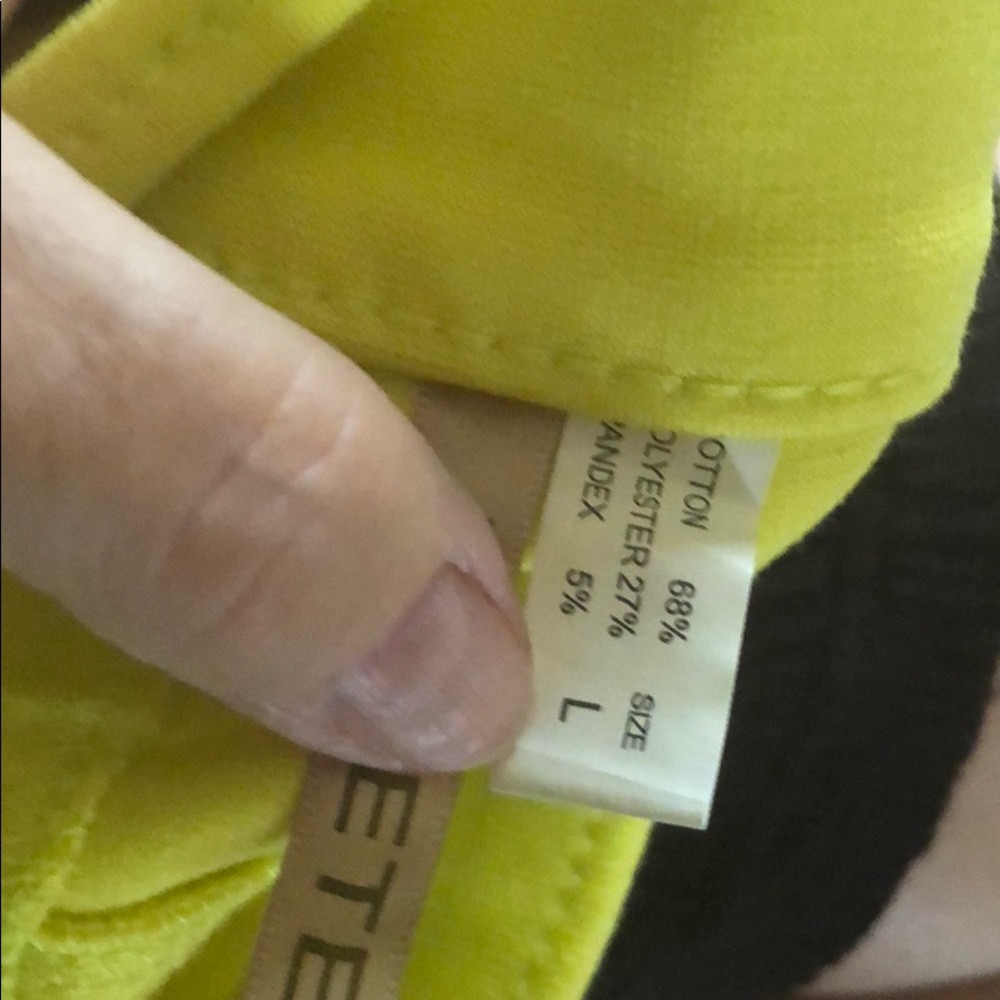 NWT bright yellow stretchy jeans. SZ L - Picture 4 of 6